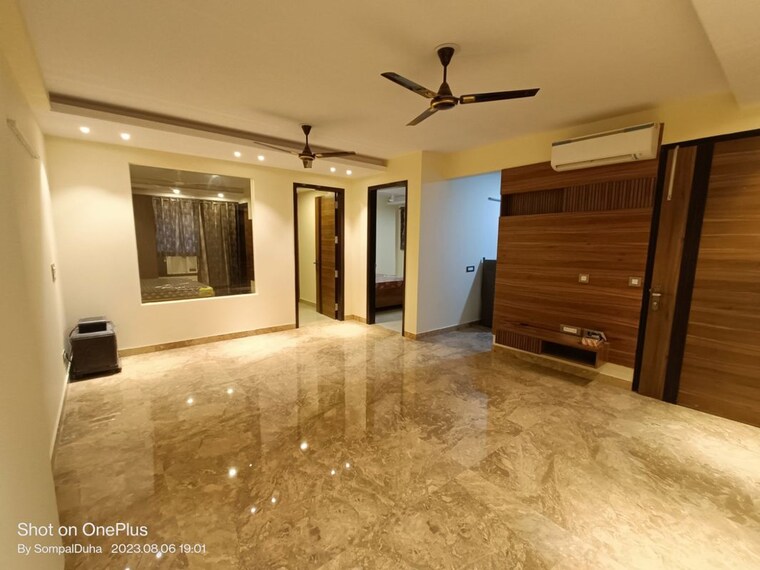 Living Room, medi city 3 Bedroom 1900 Sq.Ft. Builder Floor In Medi City Gurgaon 10462290