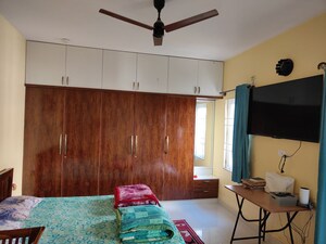 Room in 4 BHK Villa at The Hamptons, Sarjapur Road – for Rent