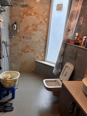 Furnished Amenities in 4 BHK Builder Floor at SS Linden, Sector 84 – for Rent