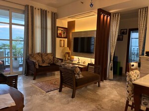 Living Room in 4 BHK Builder Floor at SS Linden, Sector 84 – for Rent