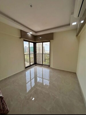 Room in 2 BHK Apartment at Gala Swayam, Mahim West – for Rent