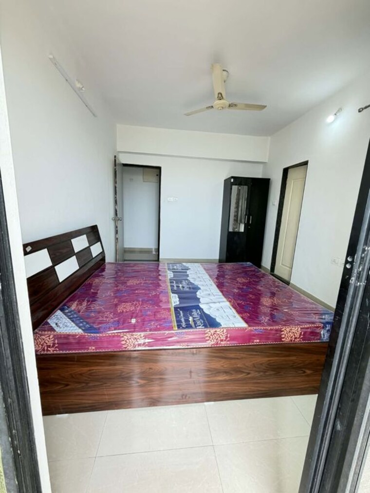Bedroom, mont-vert-seville-phase-i 3 Bedroom 1350 Sq.Ft. Apartment In Wakad Pune 10462317