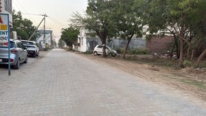 Parking in 6+ BHK Independent House at Palam Vihar – for Sale