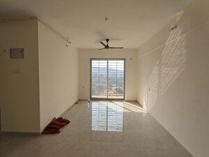 Room in 2 BHK Apartment at Mahavir Kalpavruksha, Ghodbunder Road – for Rent