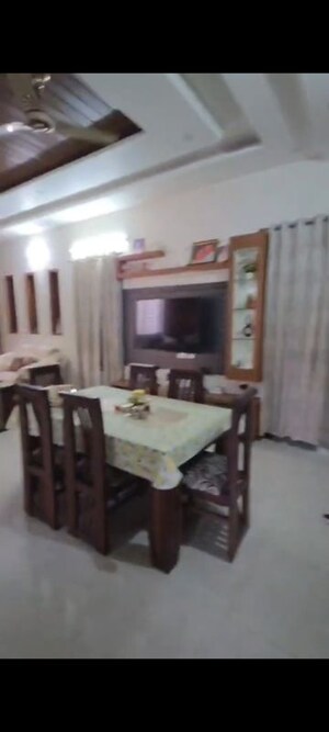 Team Area in 6 BHK Independent House at Lohgarh – for Sale