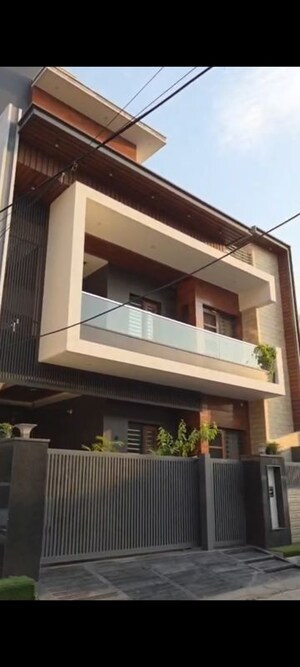 6 BHK Independent House For Sale in Lohgarh