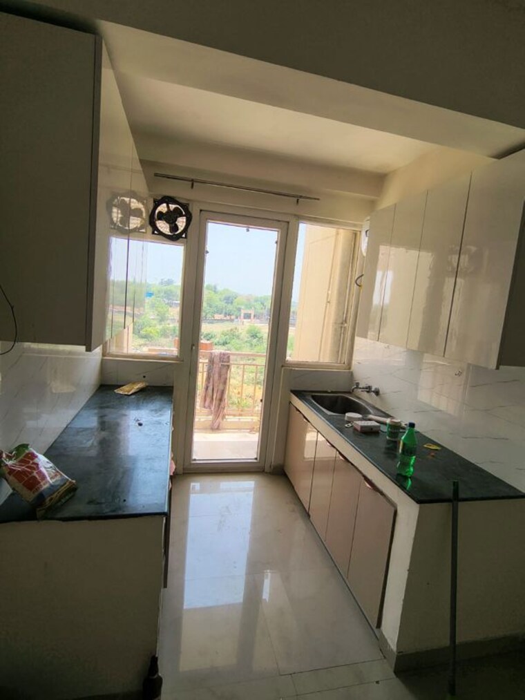 Kitchen, bedarwals-sixty-three-golf-drive 2 Bedroom 1000 Sq.Ft. Apartment In Sector 63 Gurgaon 10462392