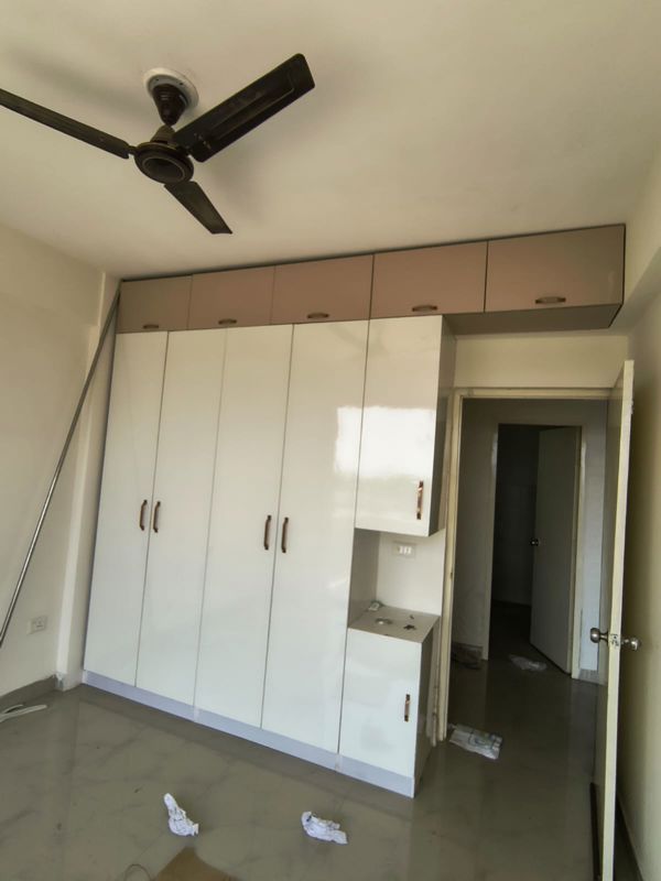 2 BHK + Pooja Room 1000 Sq.Ft. Apartment in Bedarwals Sixty Three Golf Drive