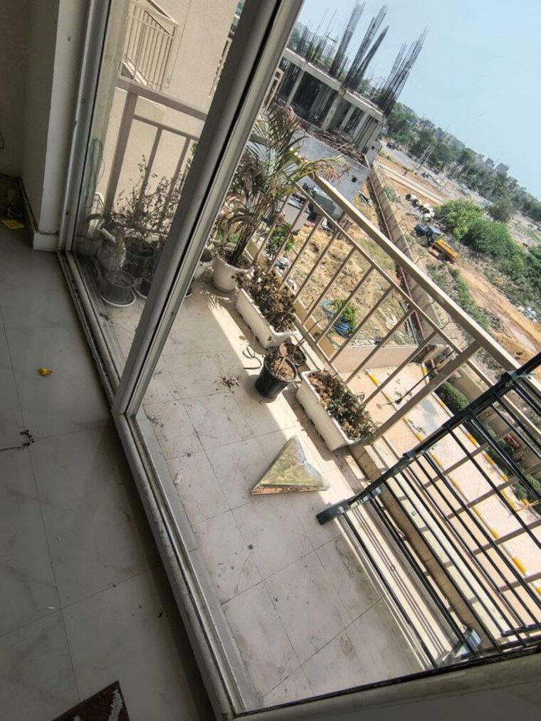 Balcony, bedarwals-sixty-three-golf-drive 2 Bedroom 1000 Sq.Ft. Apartment In Sector 63 Gurgaon 10462392
