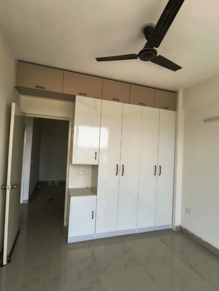 Room, bedarwals-sixty-three-golf-drive 2 Bedroom 1000 Sq.Ft. Apartment In Sector 63 Gurgaon 10462392