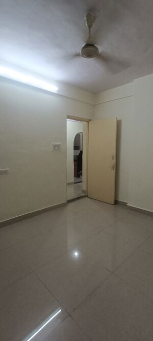 Room in 2 BHK Apartment at Kopar Khairane – for Rent