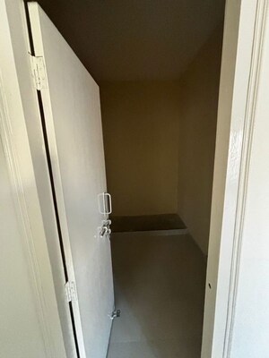 Bathroom in 2.5 BHK Apartment at Alaknanda Enclave Apartments, Roberts Lines – for Rent