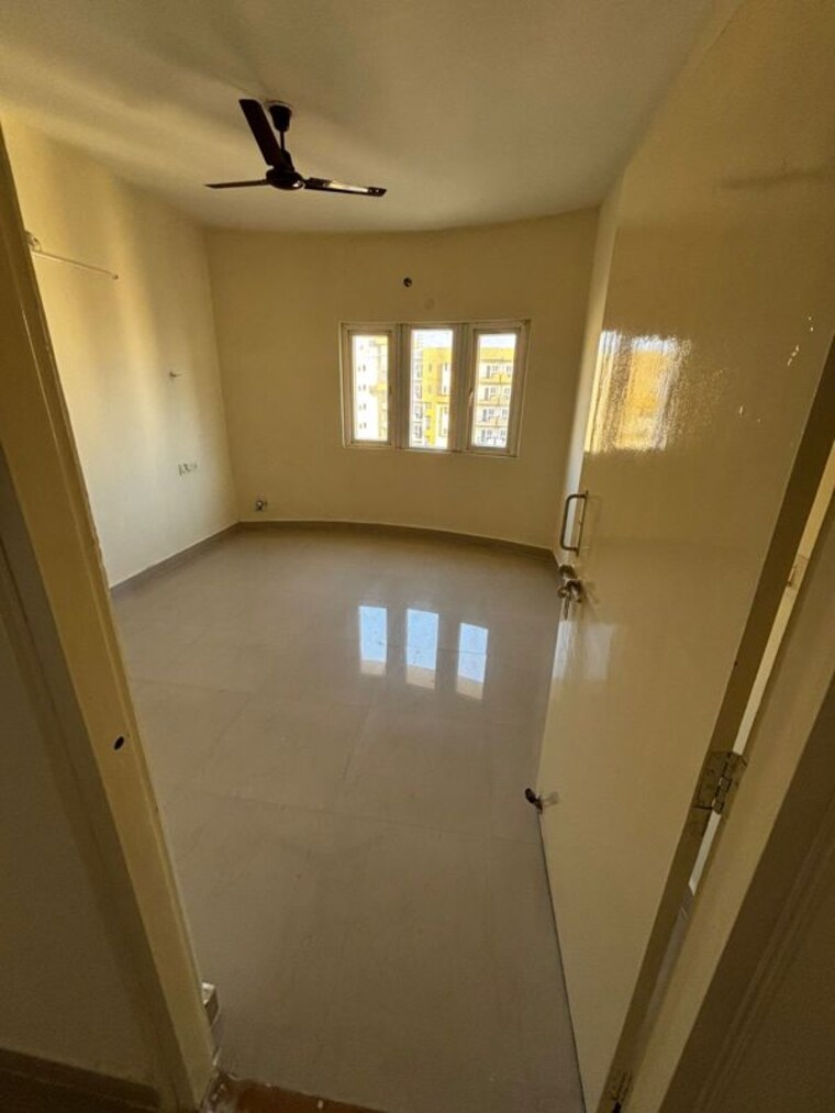 Room, alaknanda-enclave-apartments 2.5 Bedroom 1348 Sq.Ft. Apartment In Roberts Lines Lucknow 10462442
