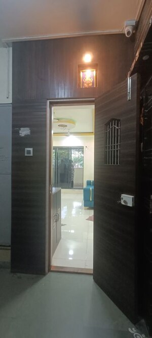 1 BHK Apartment – Entrance View at Kopar Khairane - for Rent
