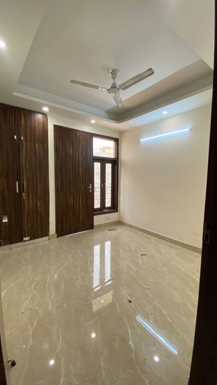 Room, sainik farm 2 Bedroom 1650 Sq.Ft. Apartment In Sainik Farm Delhi 10462463
