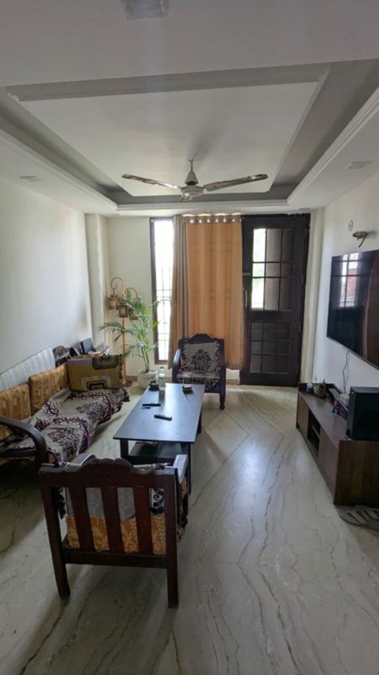 Living Room, green park extension 3 Bedroom 1611 Sq.Ft. Builder Floor In Green Park Extension Delhi 10462497