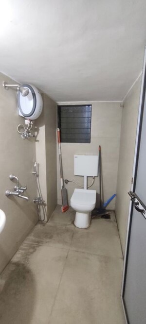 Bathroom in 2 BHK Apartment at Kalpataru Immensa D, Kolshet Road – for Sale
