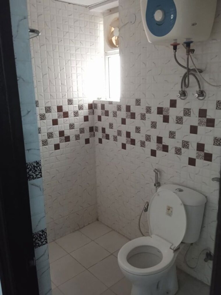 Bathroom, jm-florance 2 Bedroom 950 Sq.Ft. Apartment In Tech Zone 4 Greater Noida Greater Noida 10462527