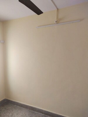 Room in 1 RK Apartment at Bandra West – for Rent