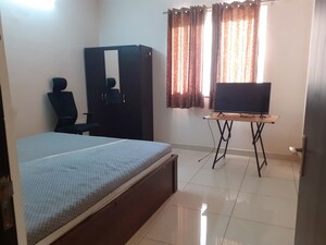 Room in 3 BHK Apartment at Pashmina Waterfront, Old Madras Road – for Rent