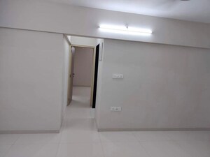 Room in 2 BHK Apartment at Sugee Atharva, Prabhadevi – for Rent