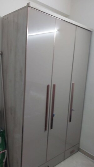 Furnished Amenities in 2.5 BHK Builder Floor at Signature Global Park 4 and 5, Sohna Sector 36 – for Rent