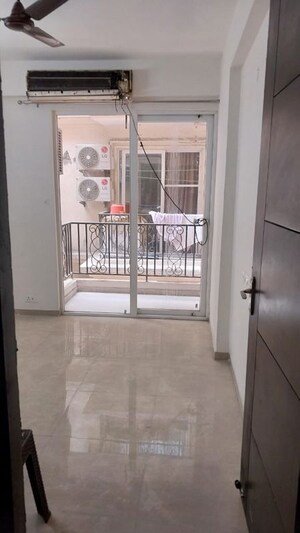 Staircase in 2.5 BHK Builder Floor at Signature Global Park 4 and 5, Sohna Sector 36 – for Rent