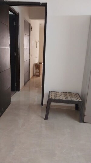 Room in 2.5 BHK Builder Floor at Signature Global Park 4 and 5, Sohna Sector 36 – for Rent