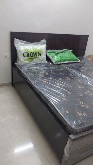 Bedroom in 2.5 BHK Builder Floor at Signature Global Park 4 and 5, Sohna Sector 36 – for Rent