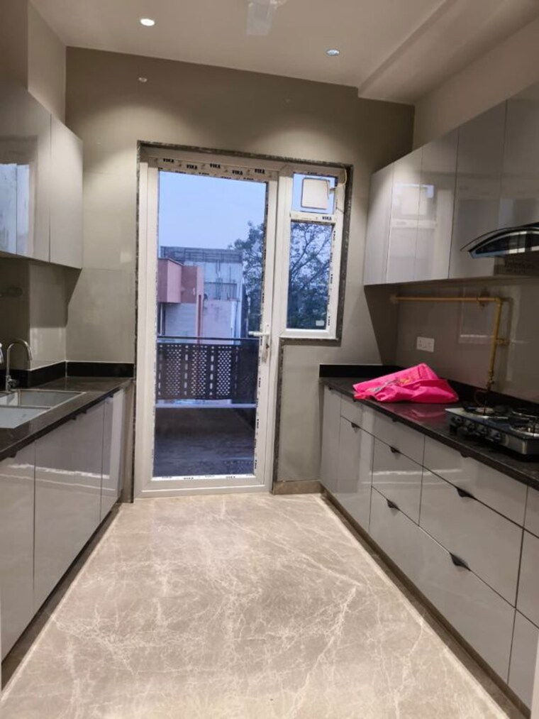 Kitchen, naraina 3 Bedroom 180 Sq.Yd. Builder Floor In Naraina Delhi 10460405