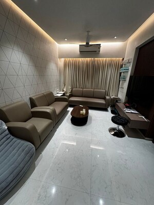 2 BHK Apartment For Rent in Khar West