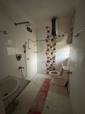 Bathroom in 3 BHK Apartment at Sector 10 Dwarka – for Rent