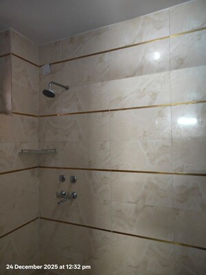 Bathroom in 6+ BHK Villa at RWA Apartments Sector 15, Sector 15 – for Rent