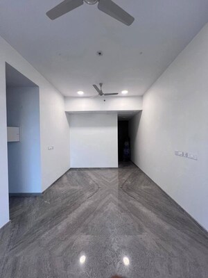 Room in 3 BHK Apartment at Runwal Nirvana, Parel – for Rent