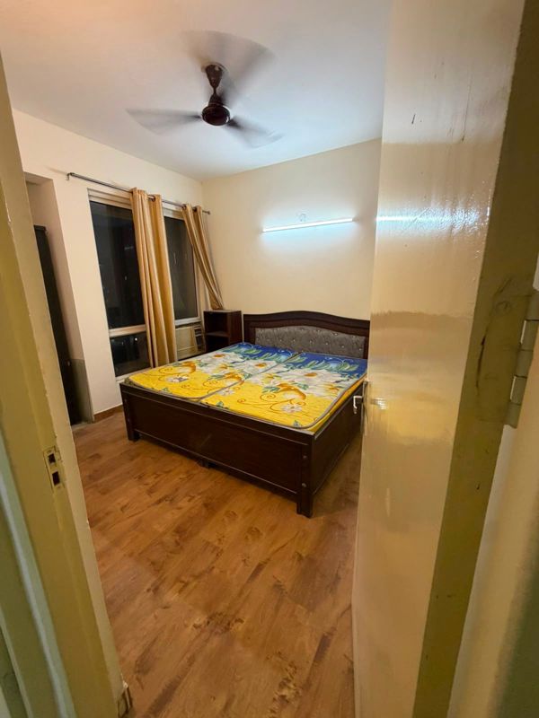 3 BHK + Servant Room,Basement 1750 Sq.Ft. Apartment in Jaypee Green Wish town Klassic