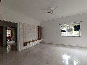 Room in 3 BHK Builder Floor at Harlur – for Rent