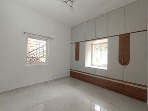 Room in 3 BHK Builder Floor at Harlur – for Rent