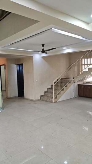 Building Lobby in 2 BHK Apartment at BPTP Discovery Park, Sector 80 – for Rent