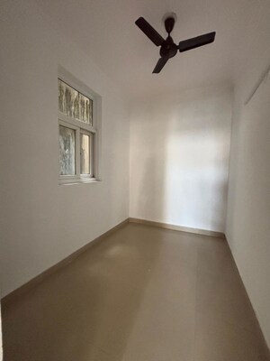 Room in 3.5 BHK Apartment at Skytech Merion Residency 2, Sain Vihar – for Sale