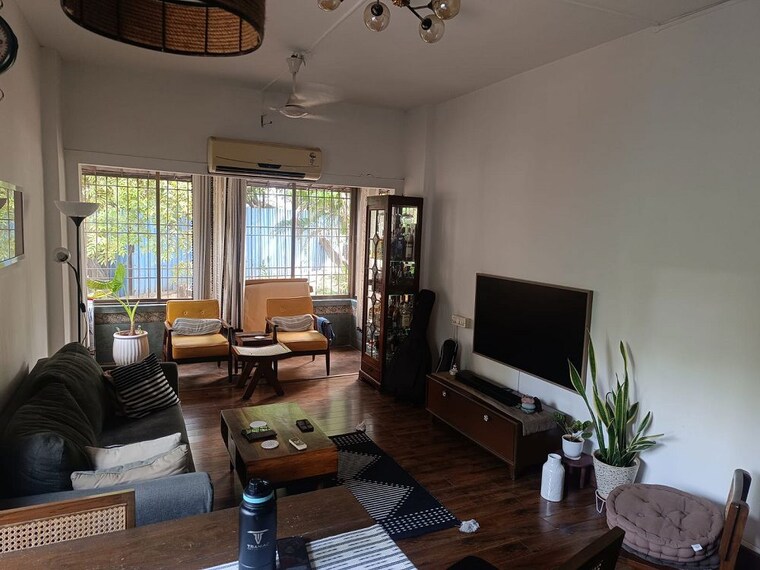 Living Room, bandra west 2 Bedroom 700 Sq.Ft. Apartment In Bandra West Mumbai 10462630