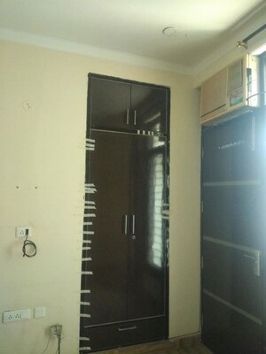 Furnished Amenities in 1 BHK Independent House at Sector 46 – for Rent