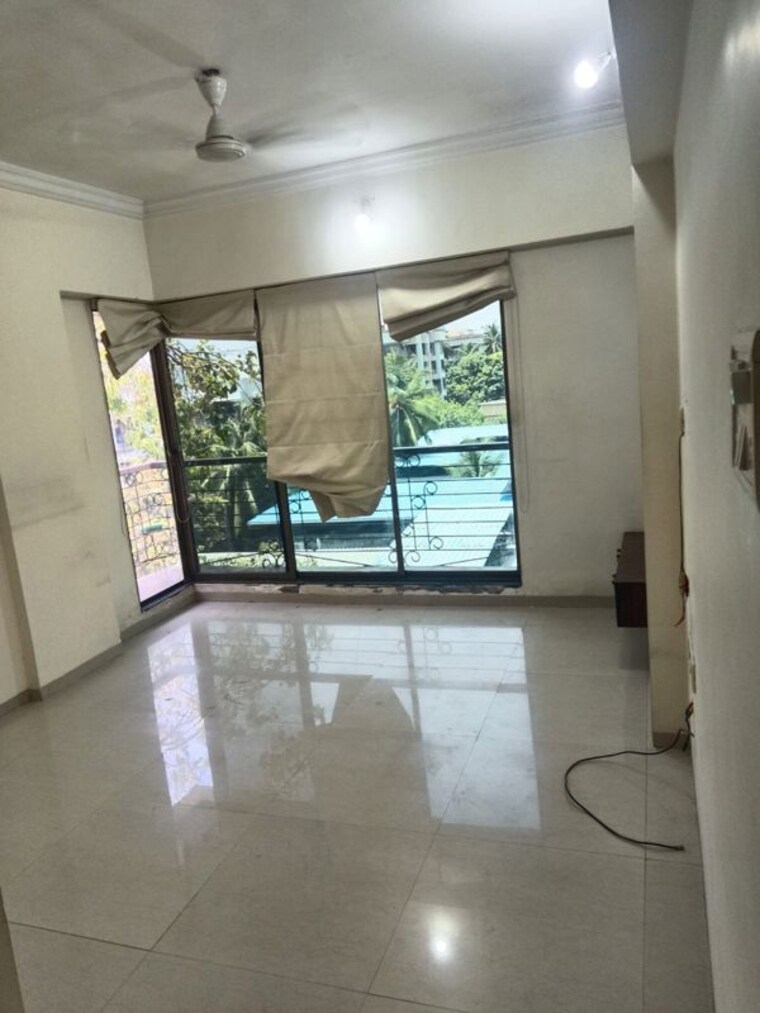 Living Room, navin nagar 2 Bedroom 700 Sq.Ft. Apartment In Navin Nagar Mumbai 10462658