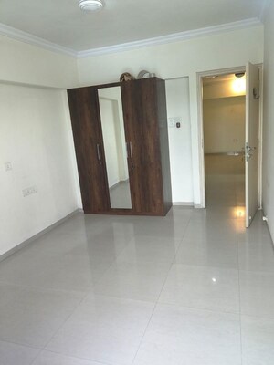 Room in 2 BHK Apartment at Navin Nagar – for Rent