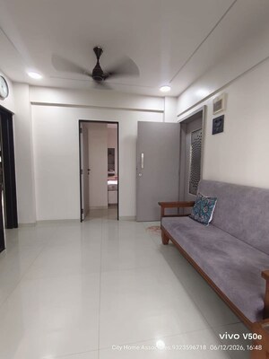 Room in 3 BHK Apartment at Kesari Nandan, Dahisar East – for Sale