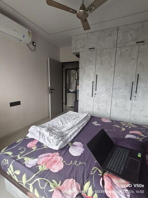 Team Area in 3 BHK Apartment at Kesari Nandan, Dahisar East – for Sale