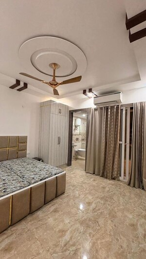 Bedroom in 6 BHK Apartment at MI Rustle Court, Gomti Nagar – for Rent