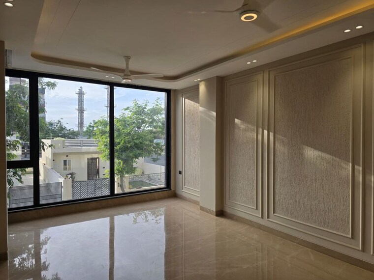 Room, dlf-alameda-independent-floors 4 Bedroom 360 Sq.Yd. Builder Floor In Sector 73 Gurgaon 10462674