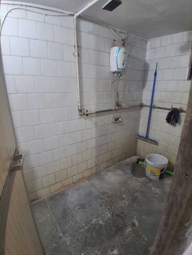 Bathroom, shri-kunj-chs 1 Bedroom 530 Sq.Ft. Apartment In Chembur Mumbai 10462715