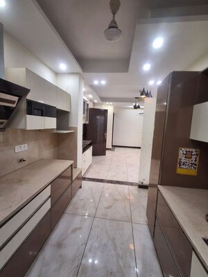 Kitchen in 3 BHK Builder Floor at Sector 46 – for Rent