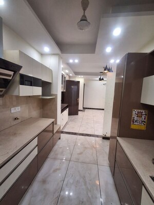 Kitchen in 3 BHK Builder Floor at Sector 46 – for Rent